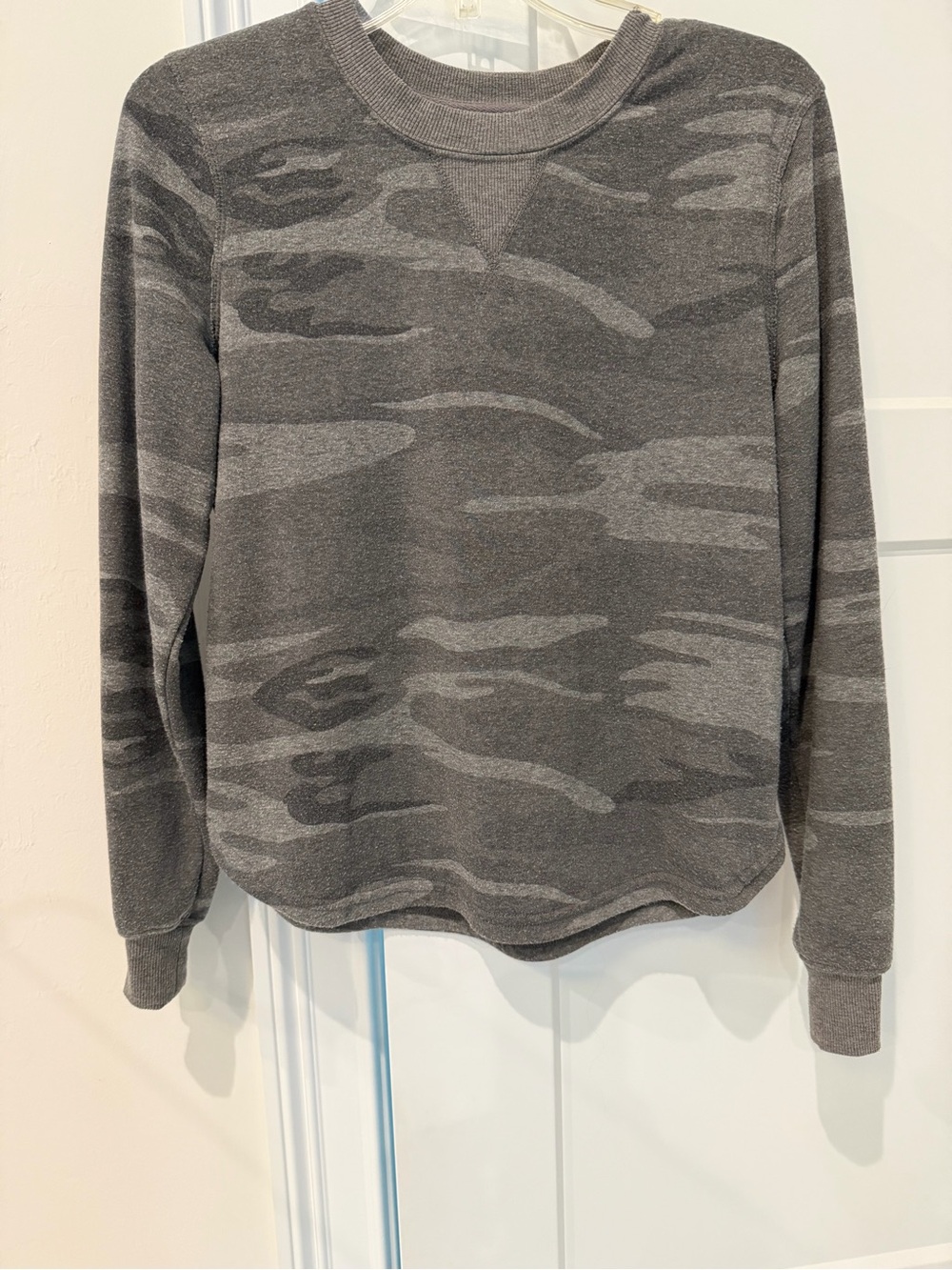 Z Supply Gray Camo Pullover Sweatshirt